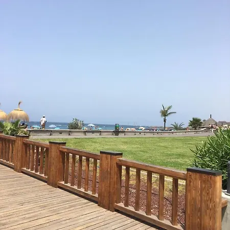 Mare Verde Sea View דירה *